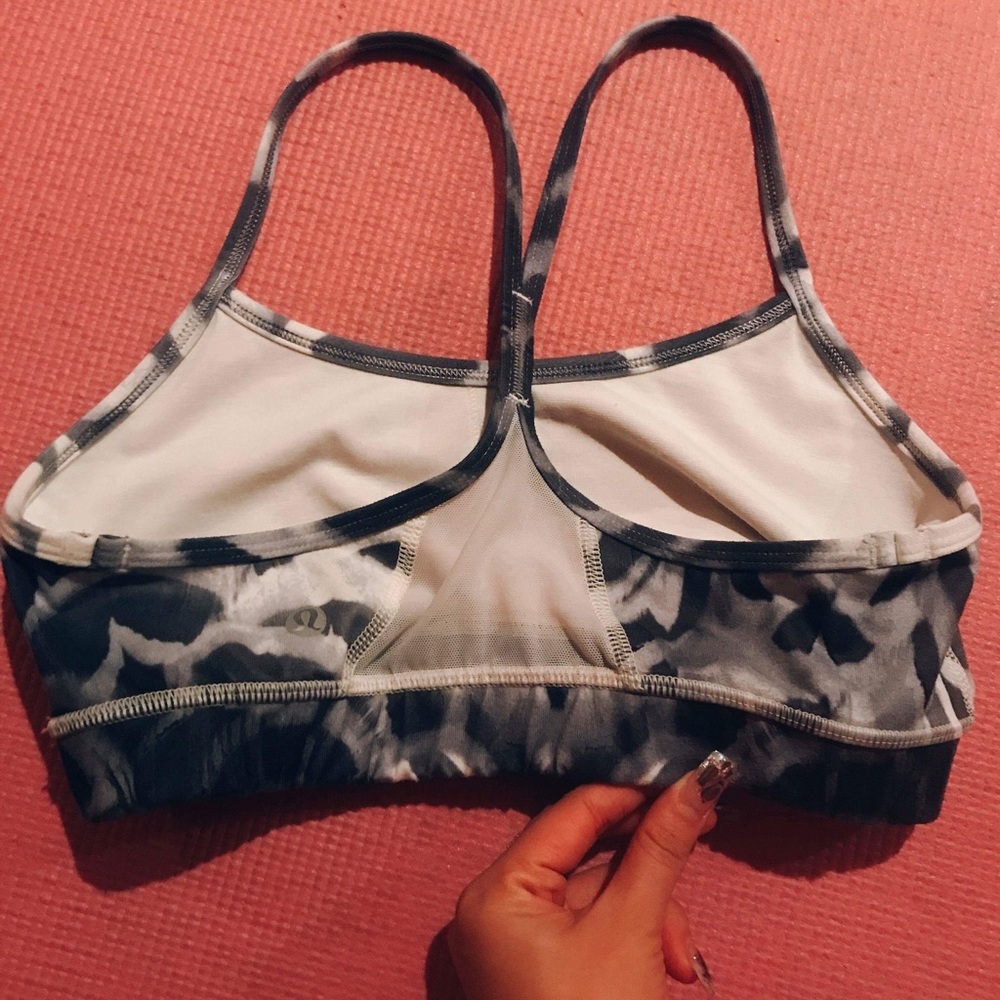 Lululemon sport bra